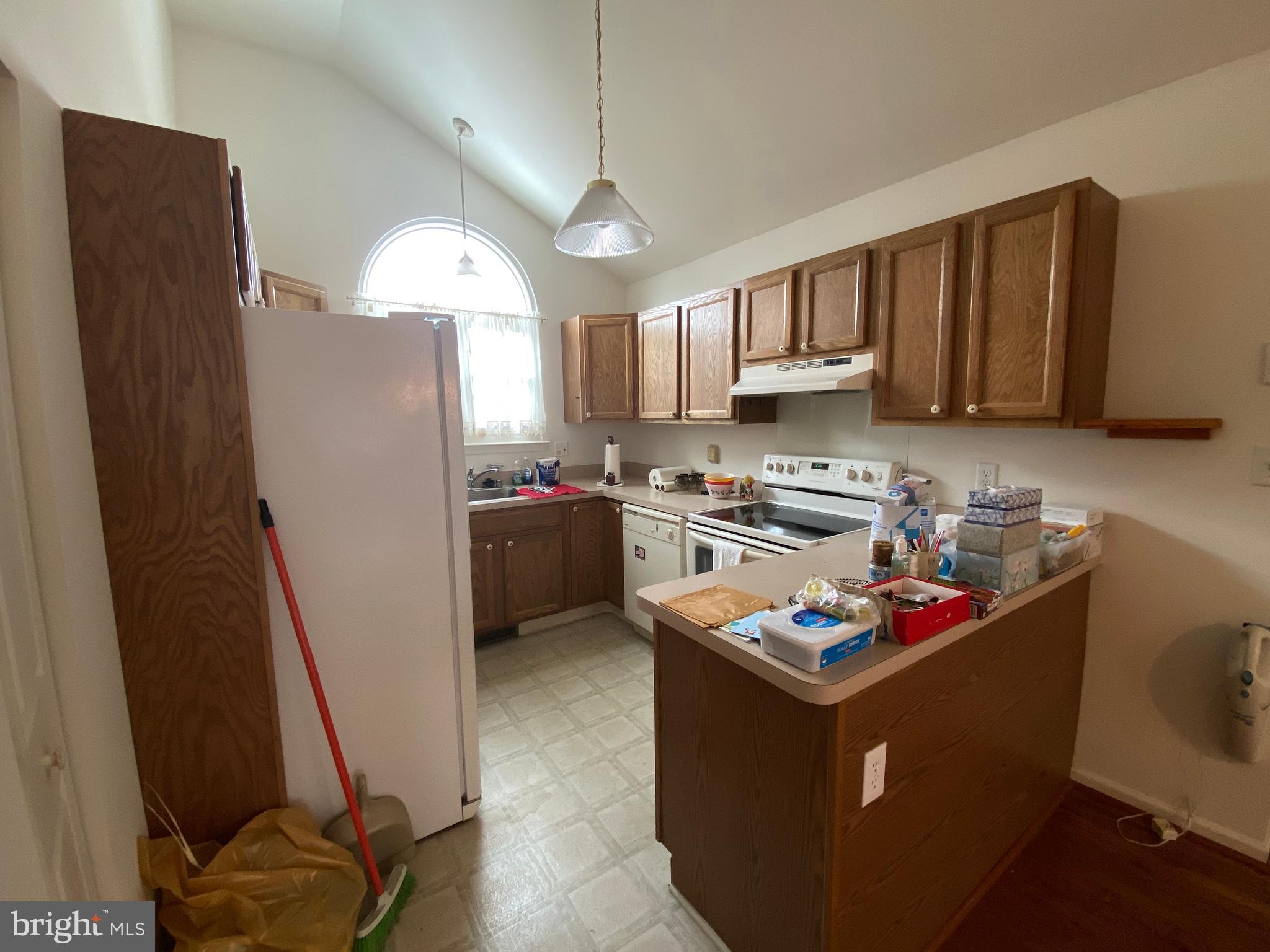 SUNNYSIDE VILLAGE - Residential