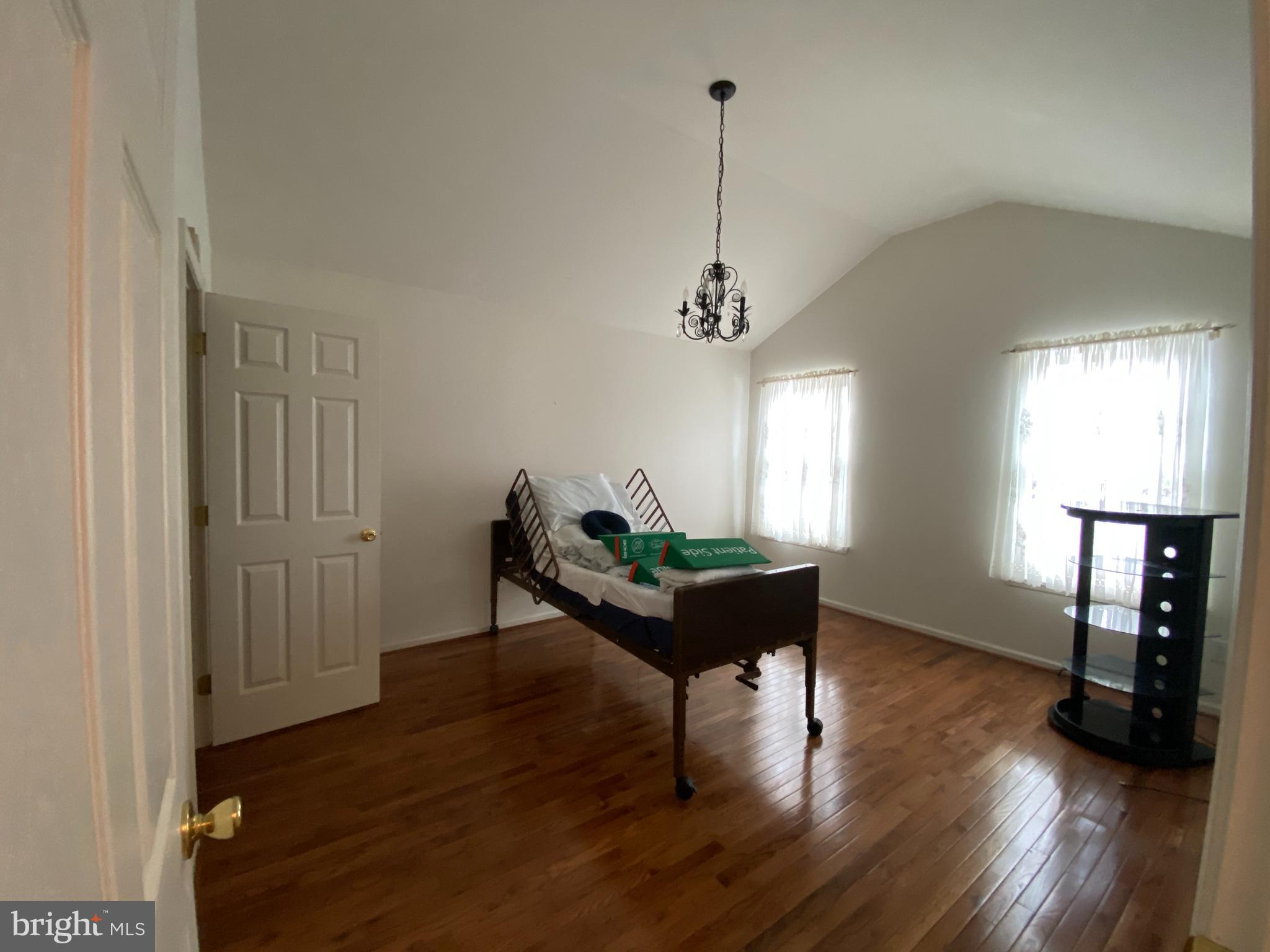 SUNNYSIDE VILLAGE - Residential