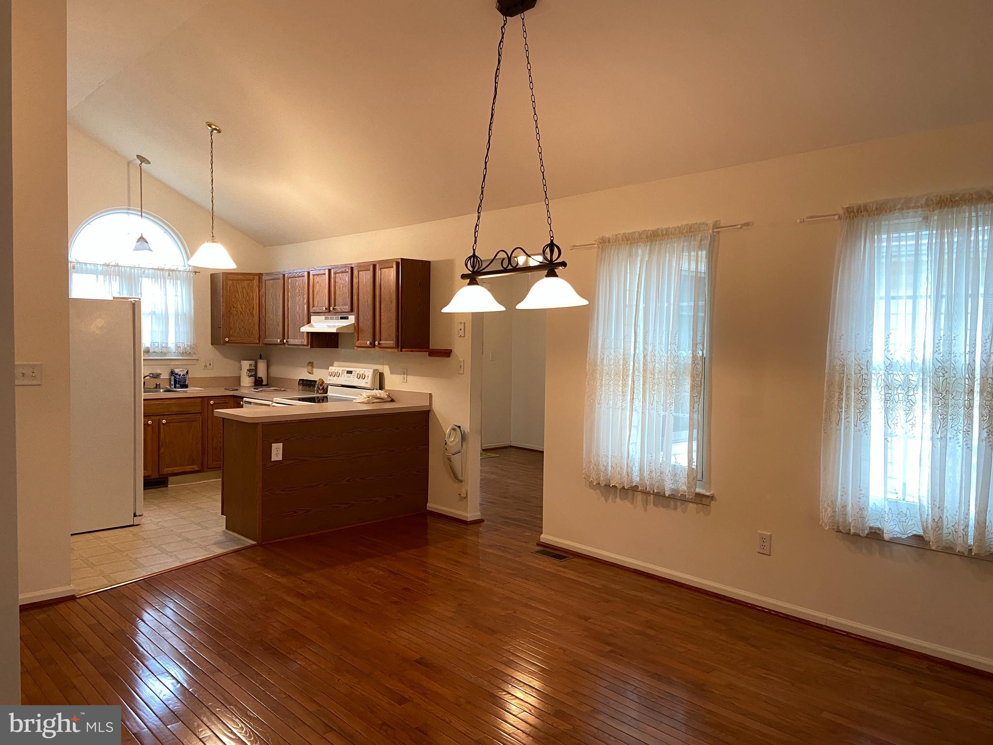 SUNNYSIDE VILLAGE - Residential