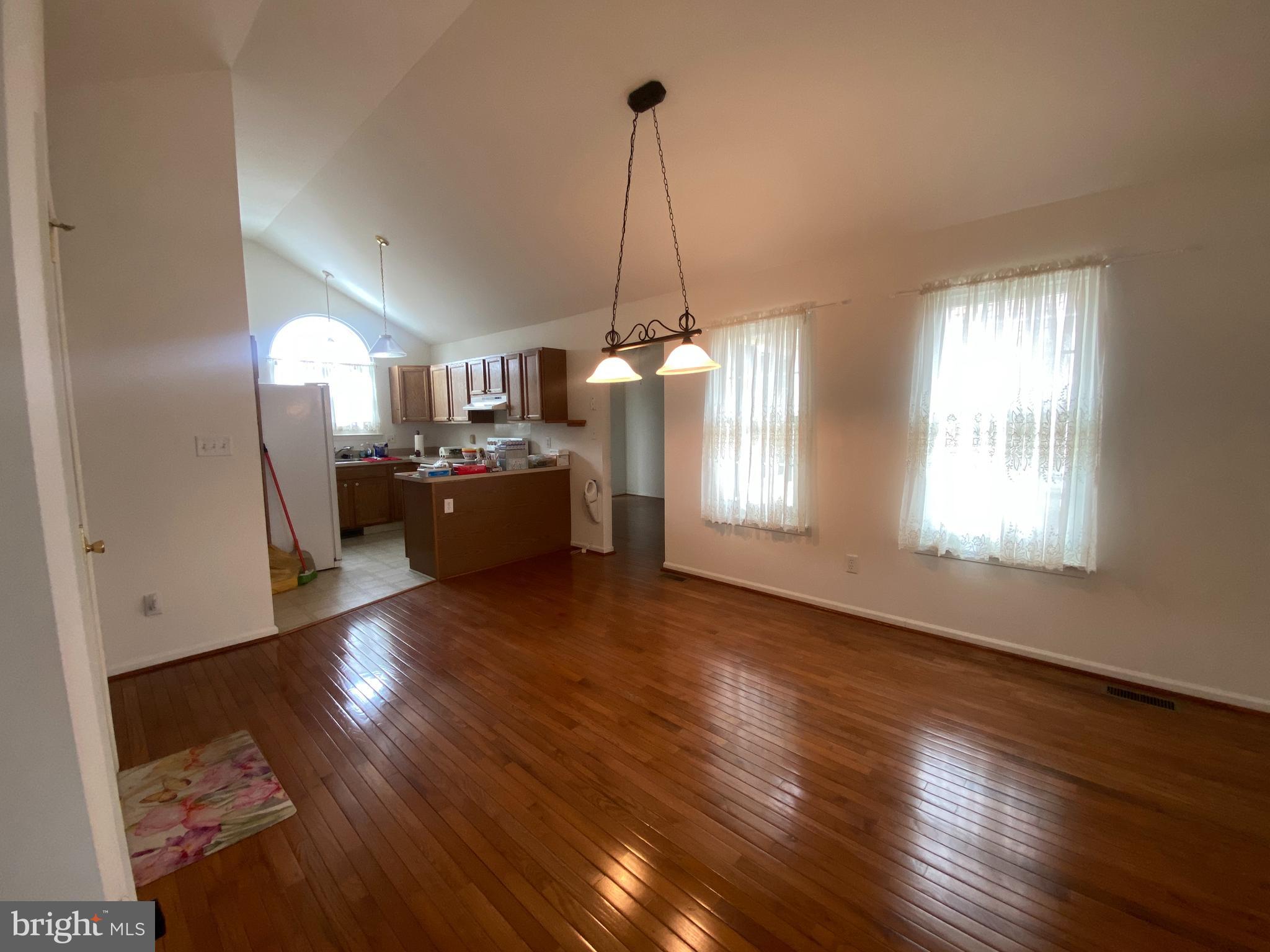 SUNNYSIDE VILLAGE - Residential