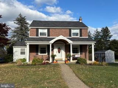 Photo of 565 Kirk Road, SPRINGFIELD, PA 19064 (MLS # PADE2102716) Photo of 565 Kirk Road, SPRINGFIELD, PA 19064 (MLS # PADE2102716)