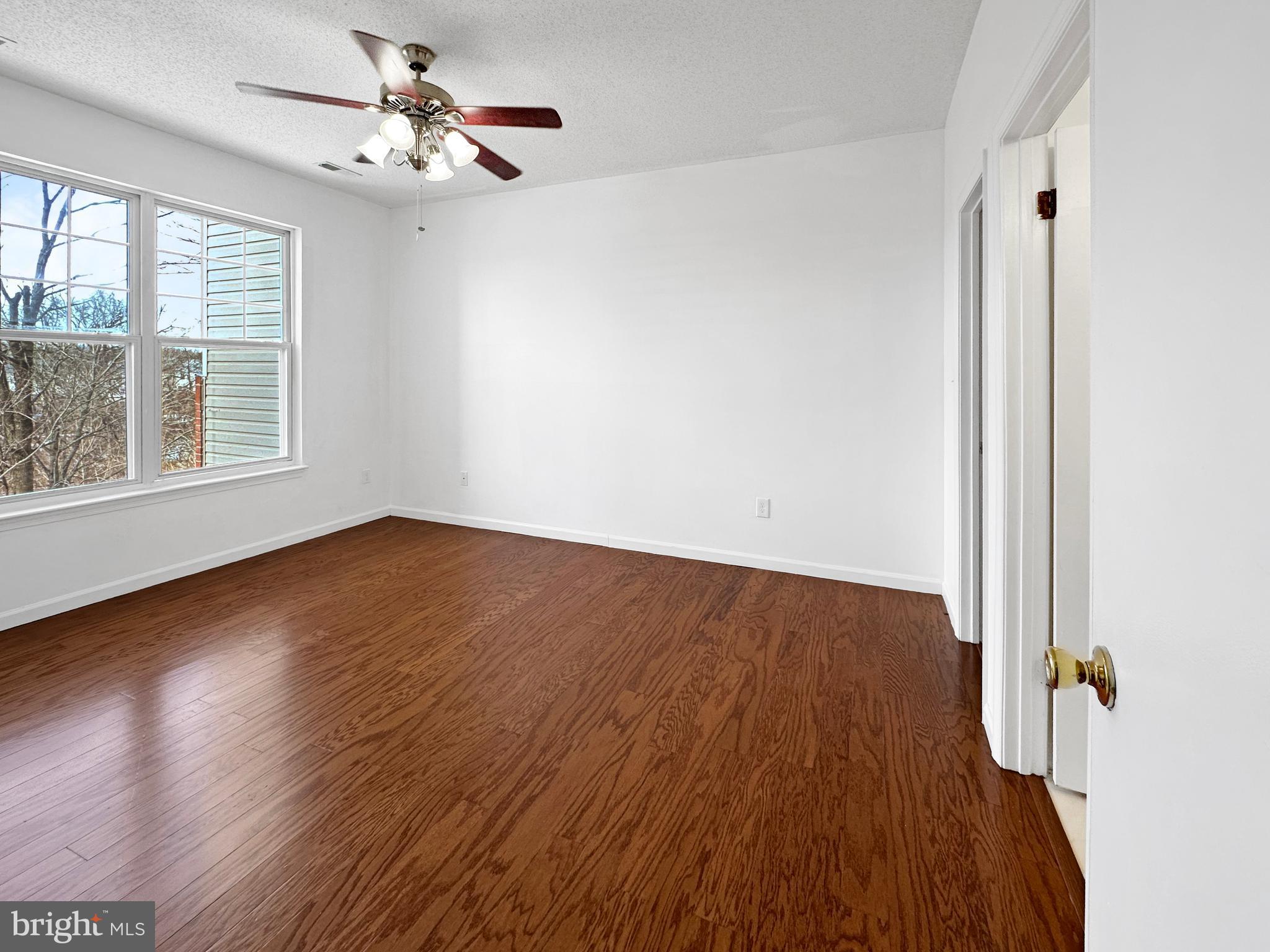 BRISTOL PARK - Residential