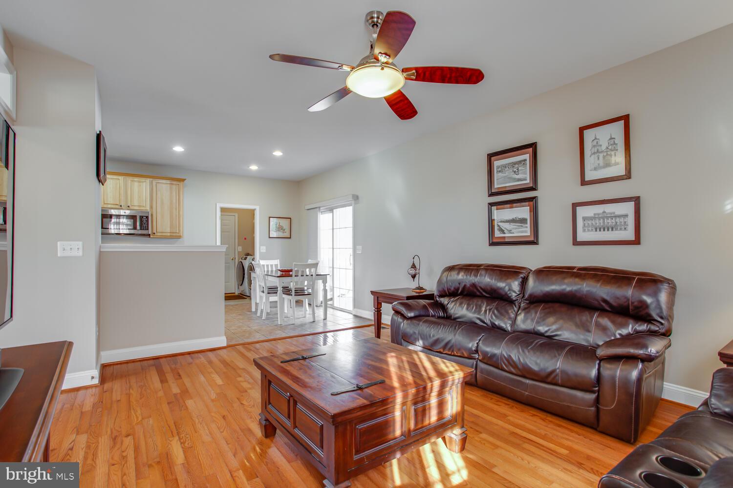 WESTBURY - Residential