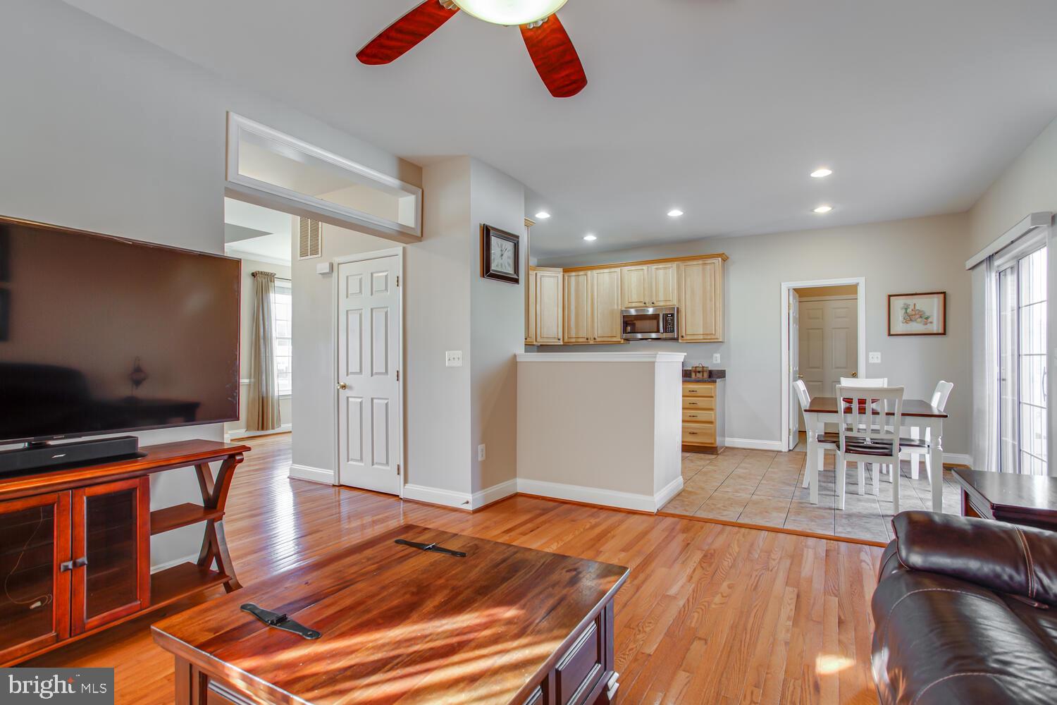 WESTBURY - Residential