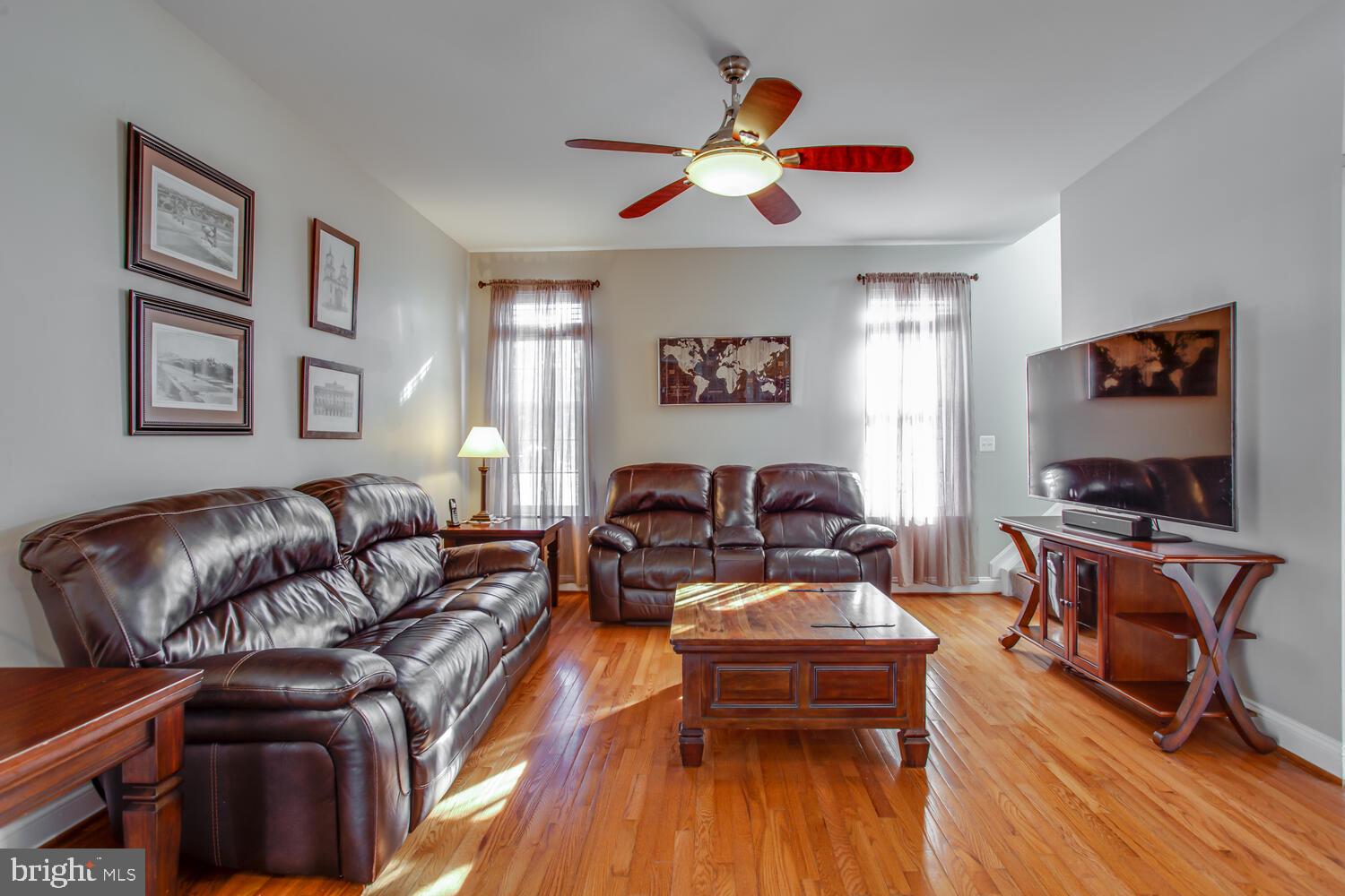 WESTBURY - Residential