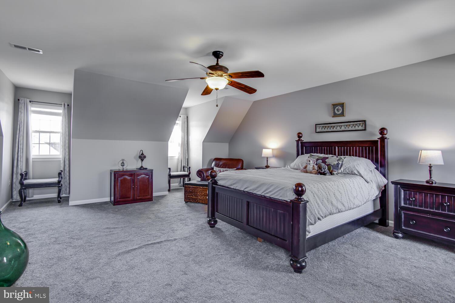 WESTBURY - Residential