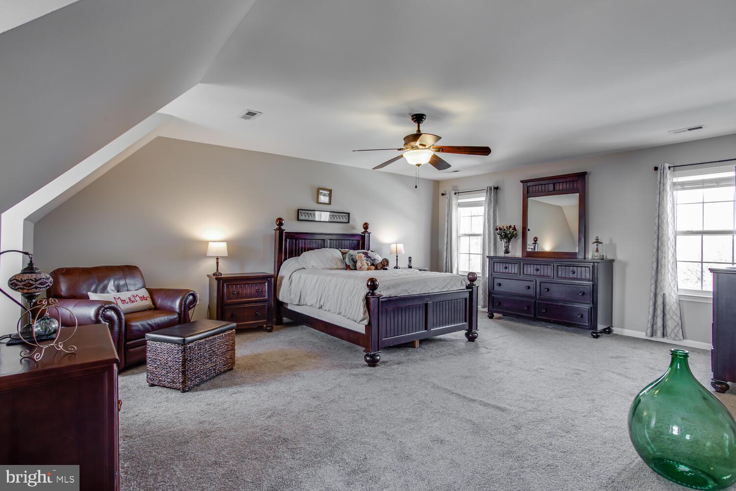 WESTBURY - Residential