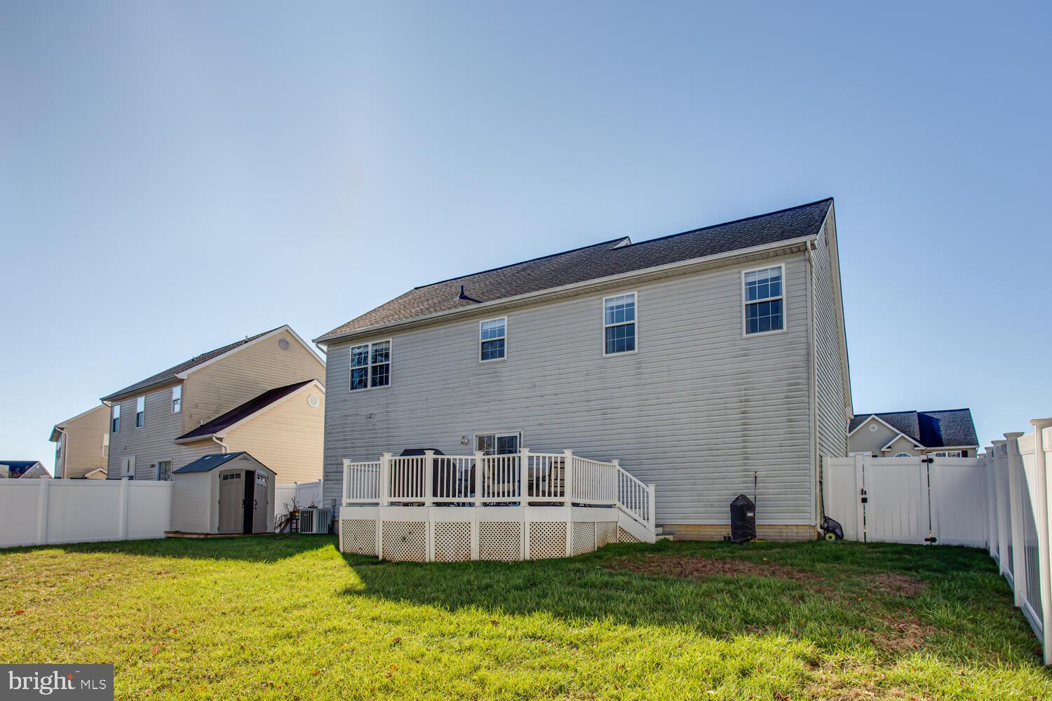 WESTBURY - Residential