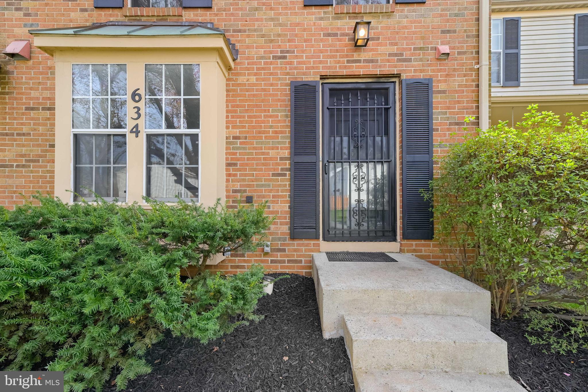 634 LAKEWORTH DRIVE