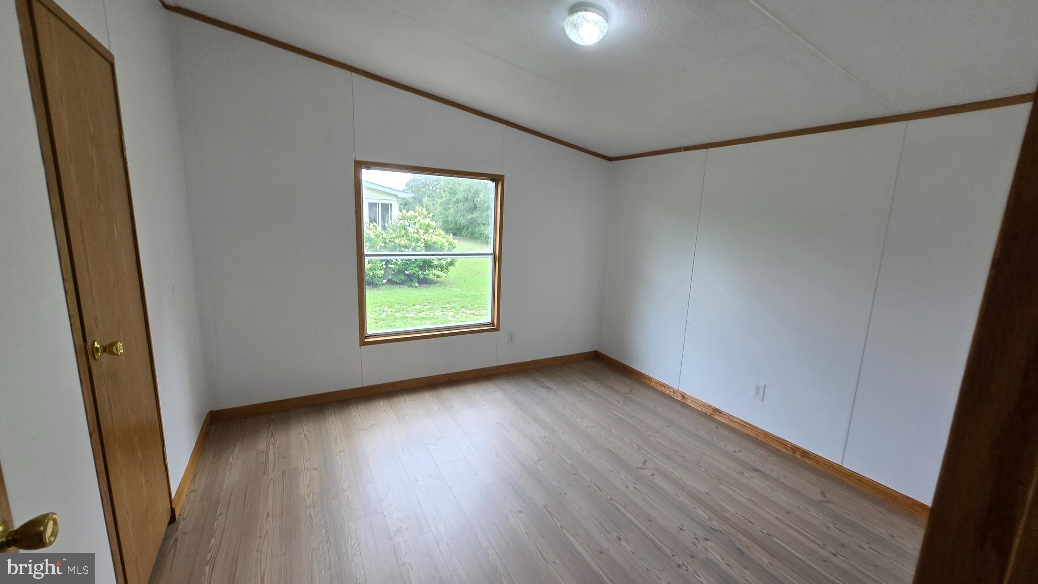 CEDARHURST ACRES - Residential