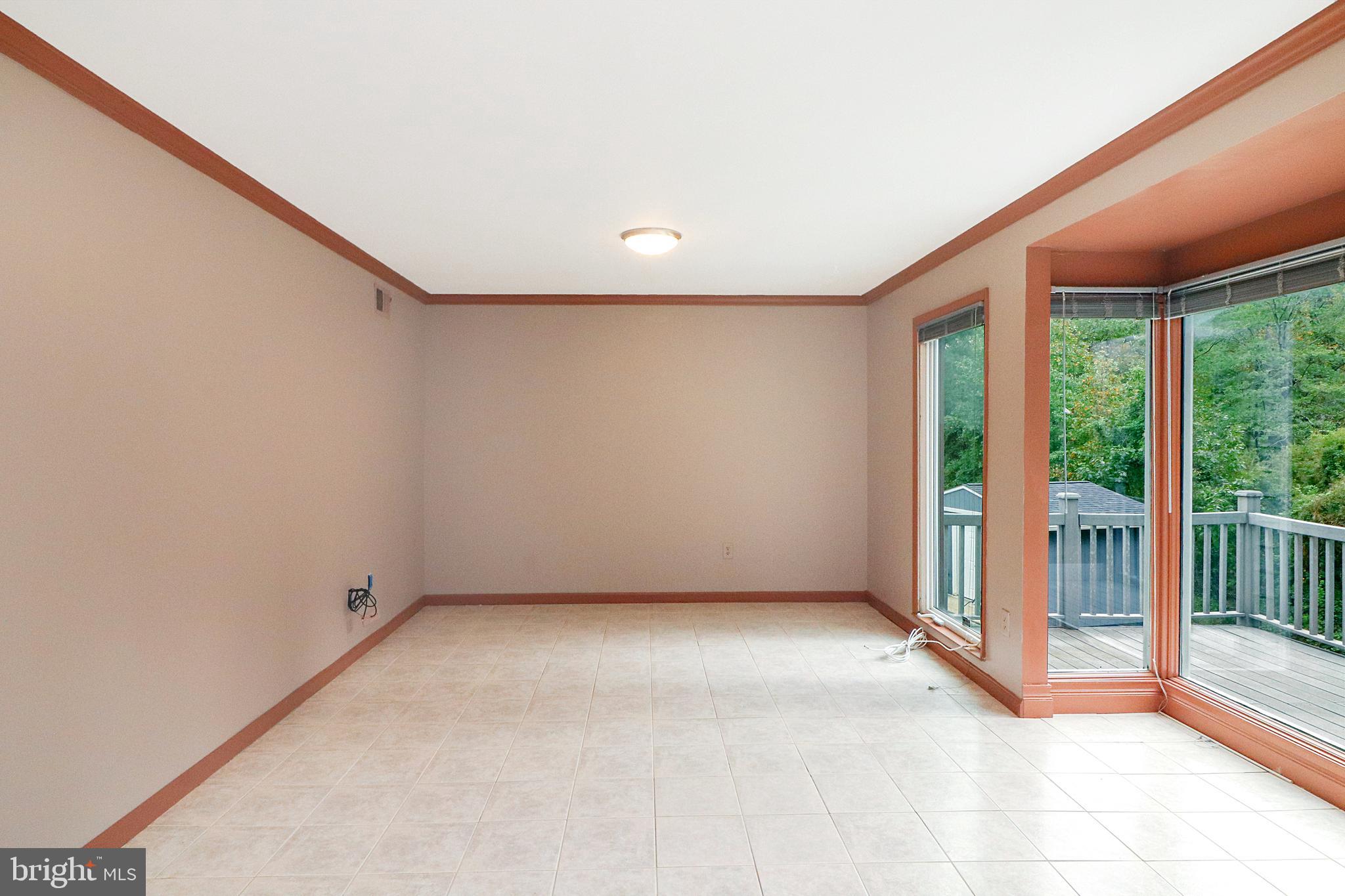 DALE CITY - Residential