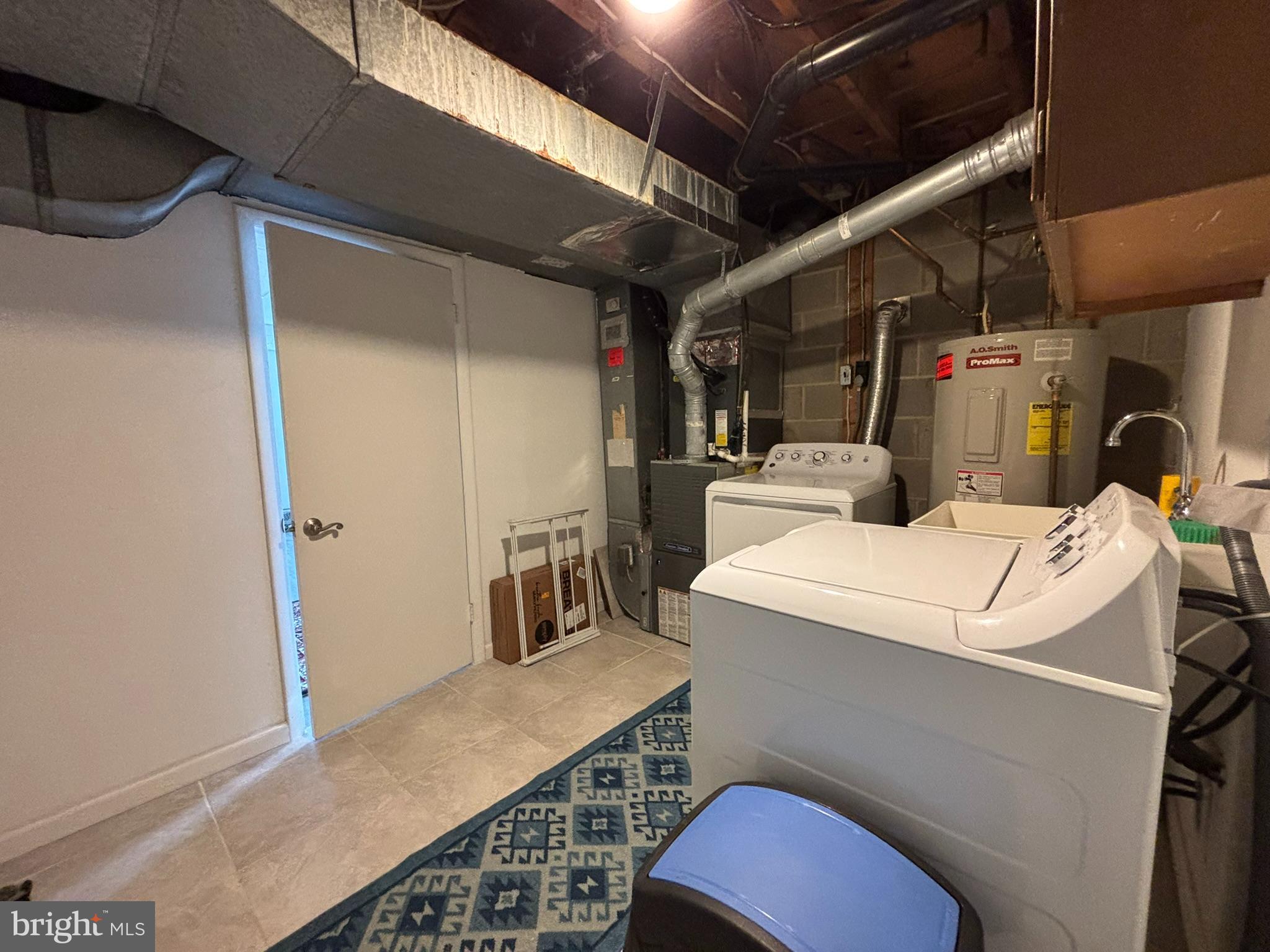 CARDINAL FOREST - Residential Lease