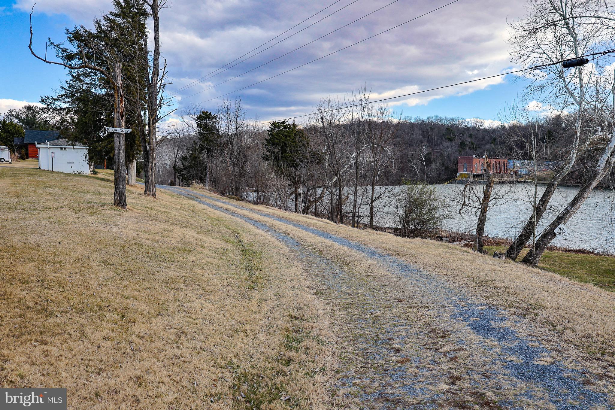 RIVERVIEW ESTATES - Land