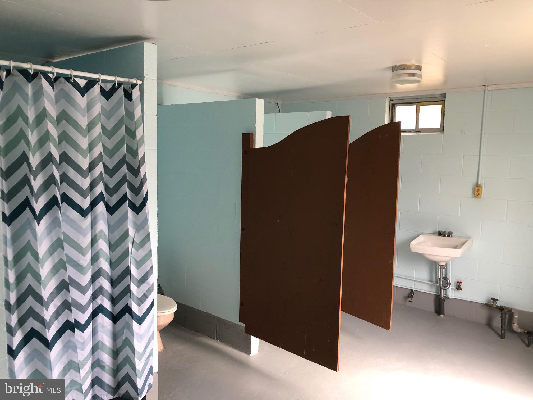 RIVERVIEW ESTATES - Land