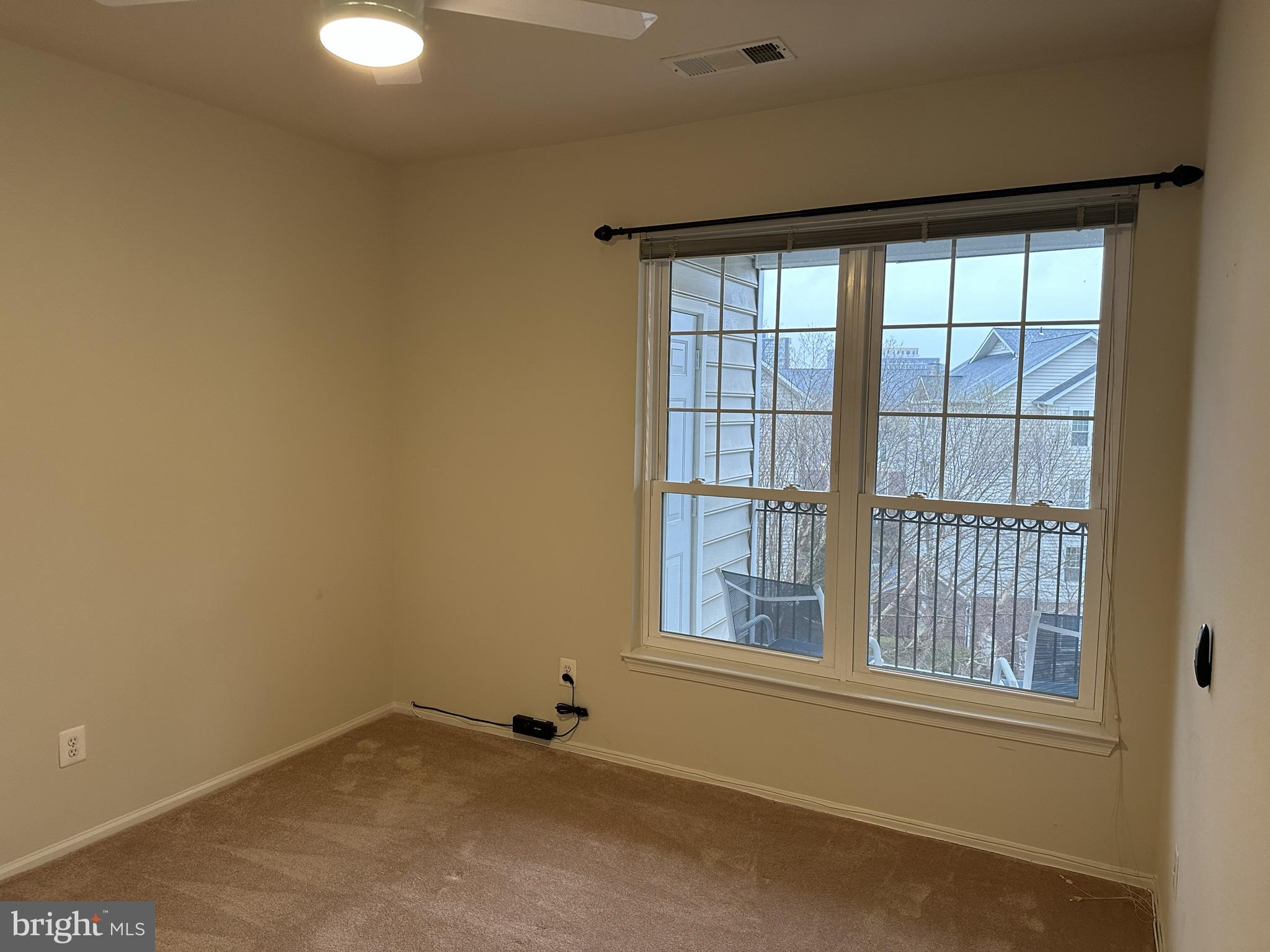 GATES OF MCLEAN - Residential Lease