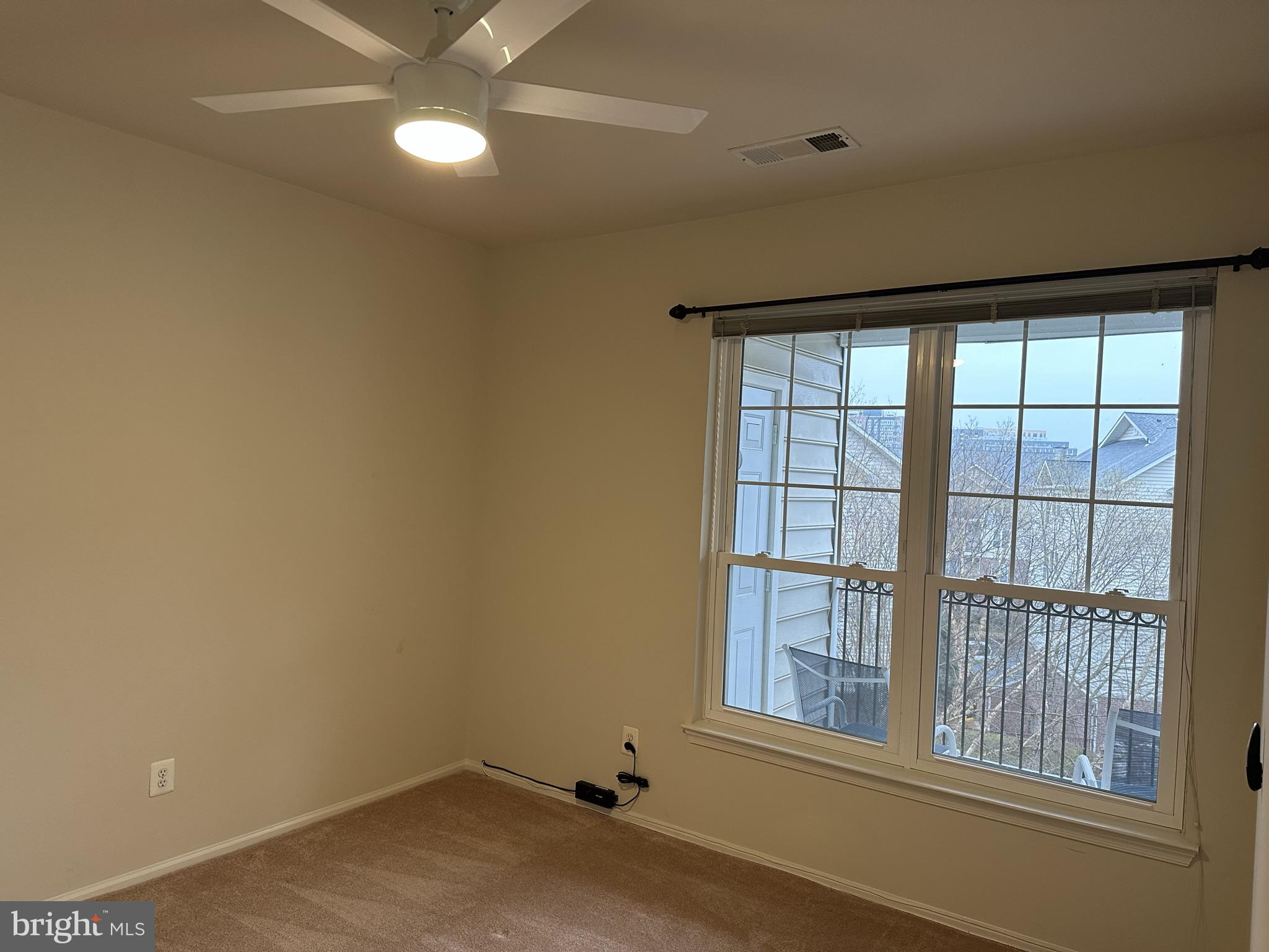 GATES OF MCLEAN - Residential Lease