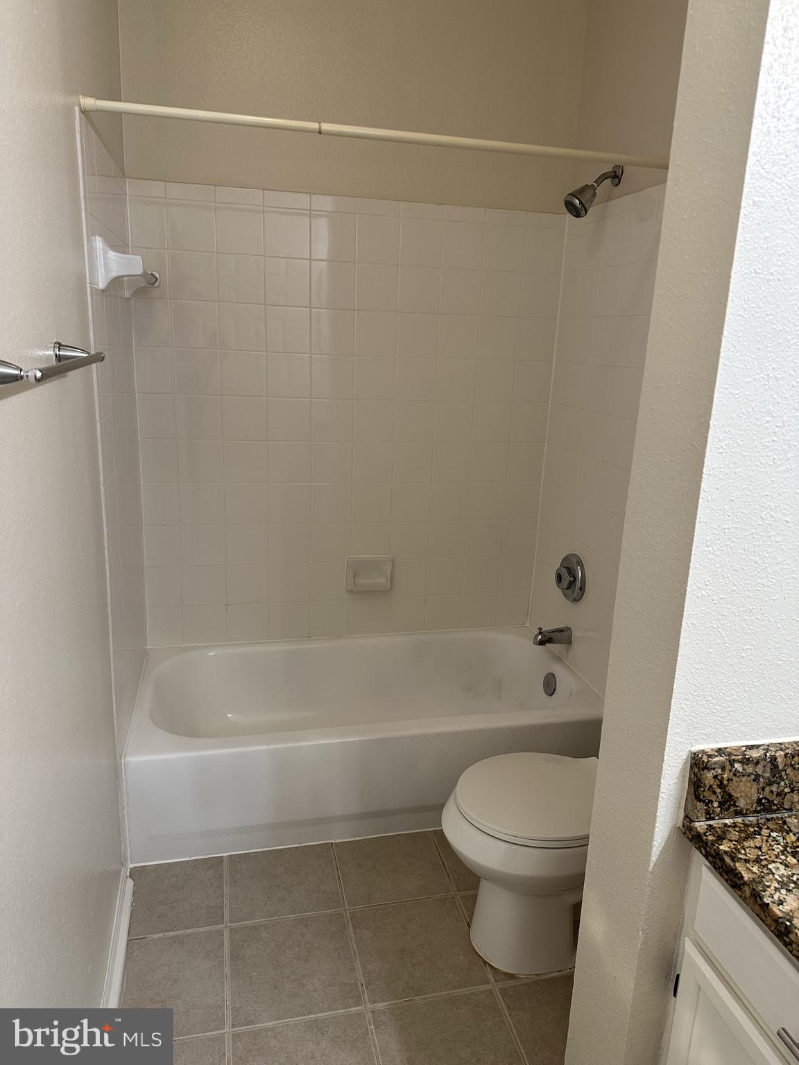 GATES OF MCLEAN - Residential Lease