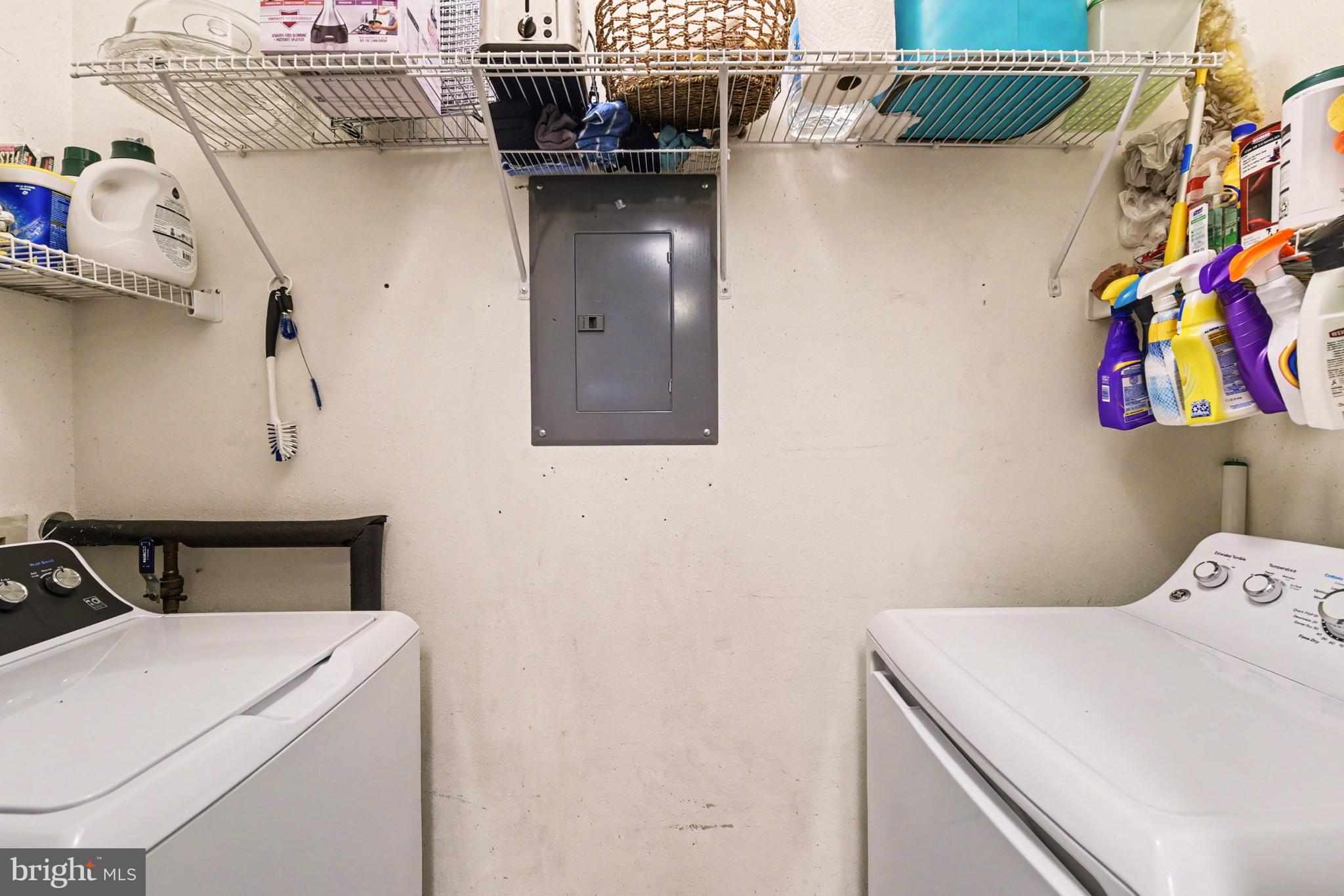 ENGLISH COUNTRY MANOR - Residential