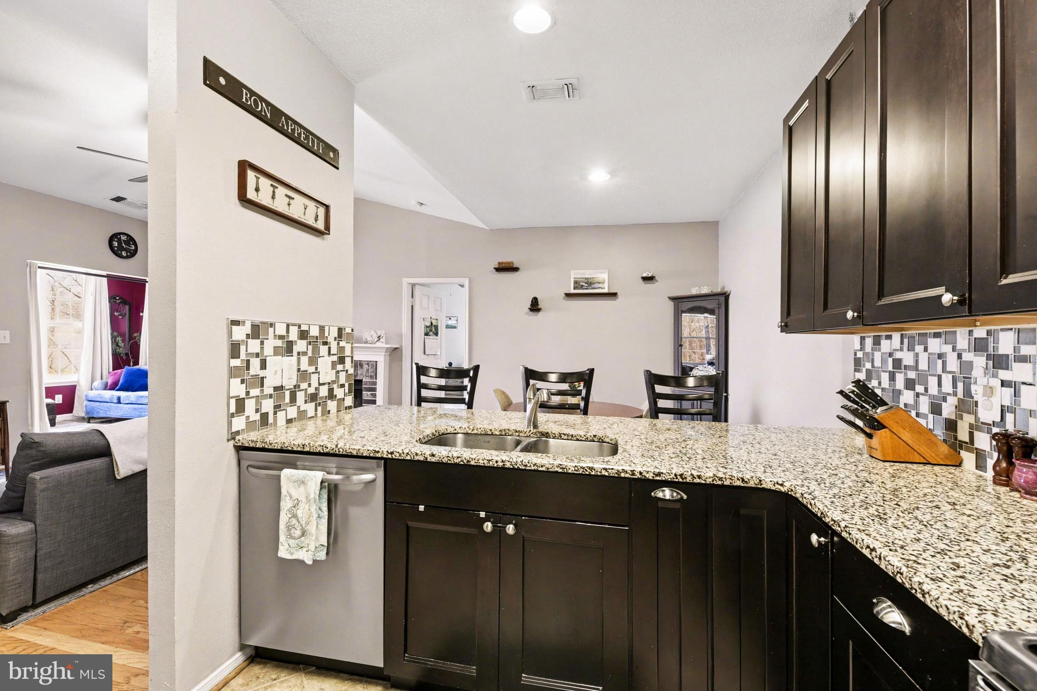 ENGLISH COUNTRY MANOR - Residential