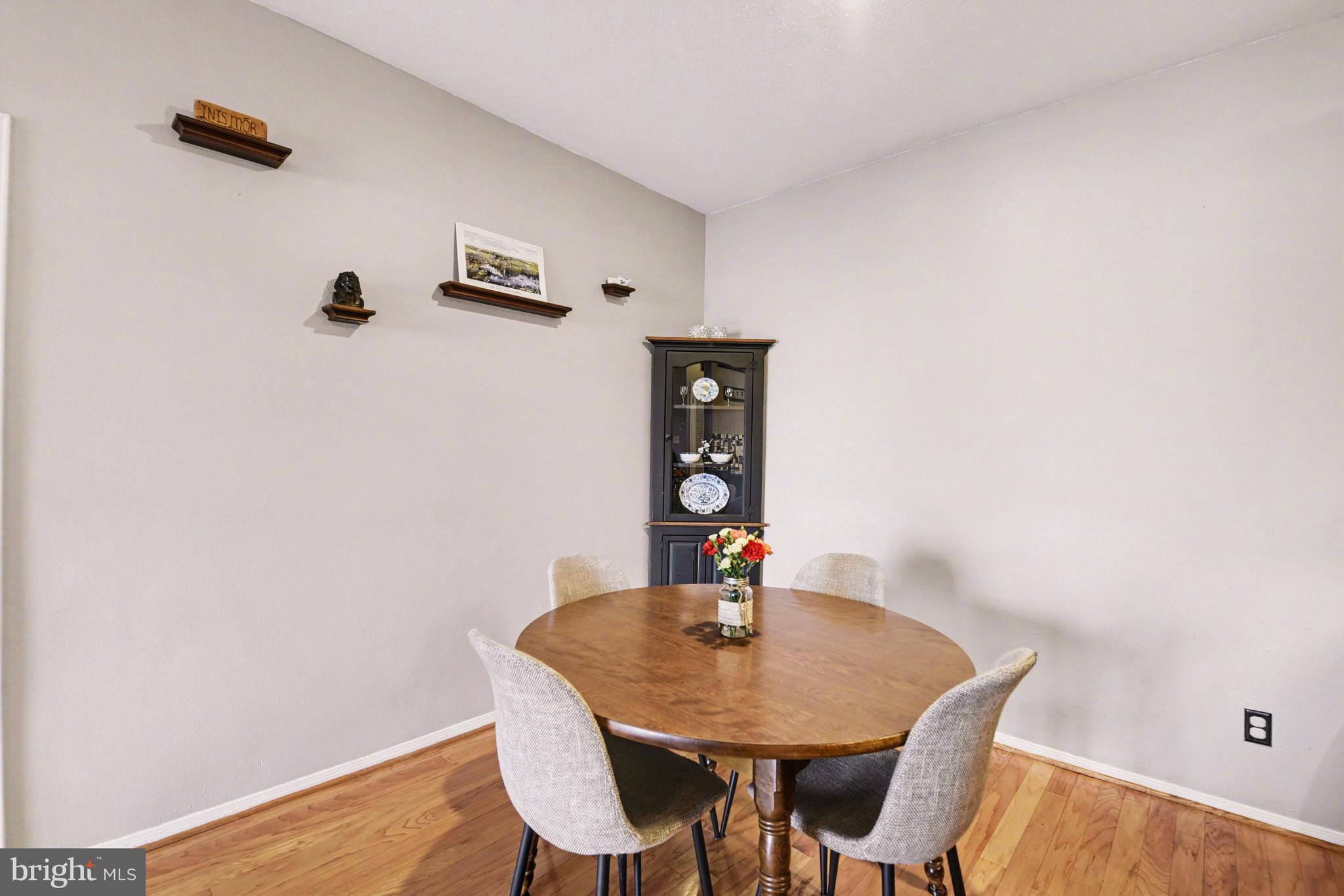 ENGLISH COUNTRY MANOR - Residential