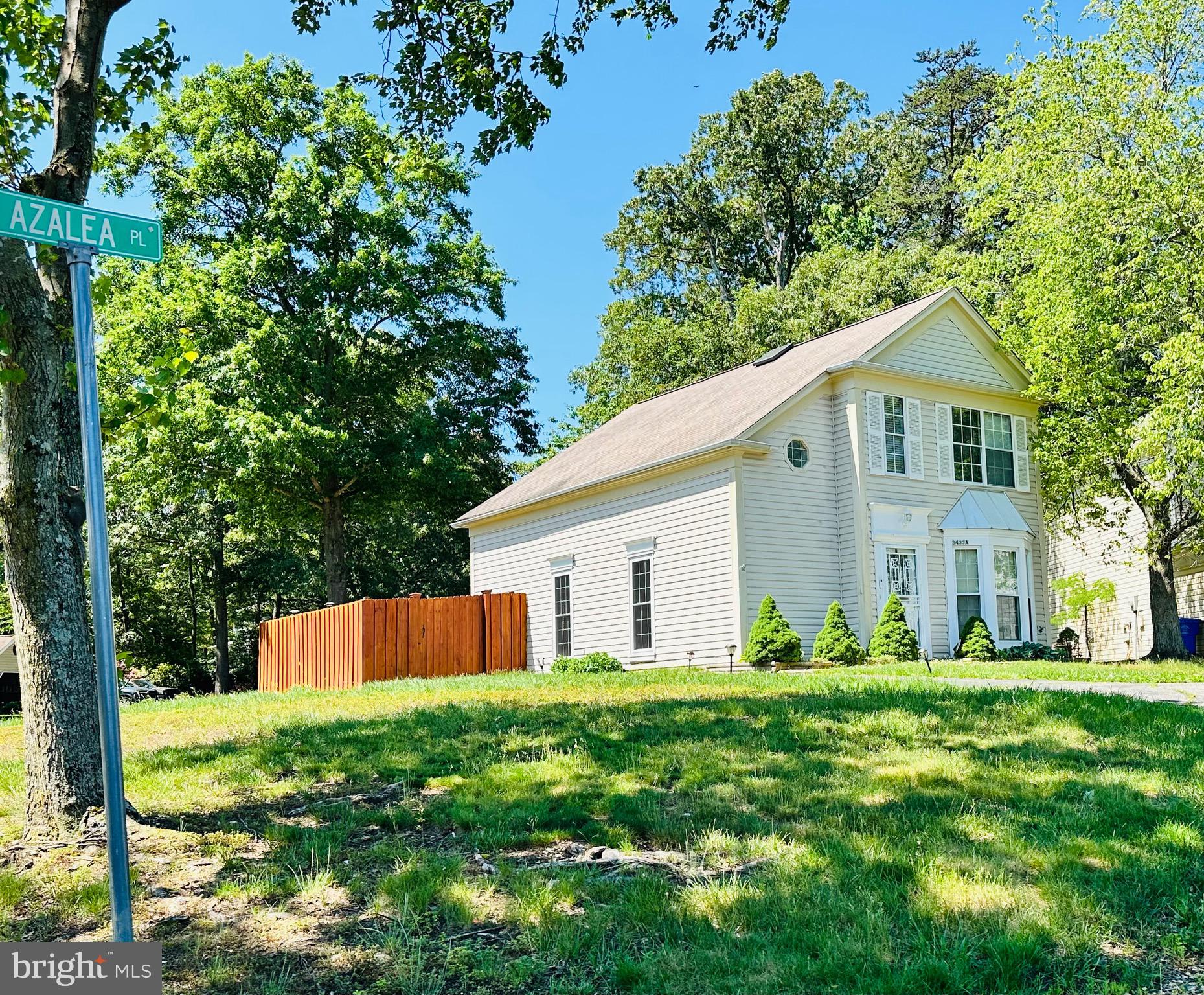3433 AZALEA PLACE A