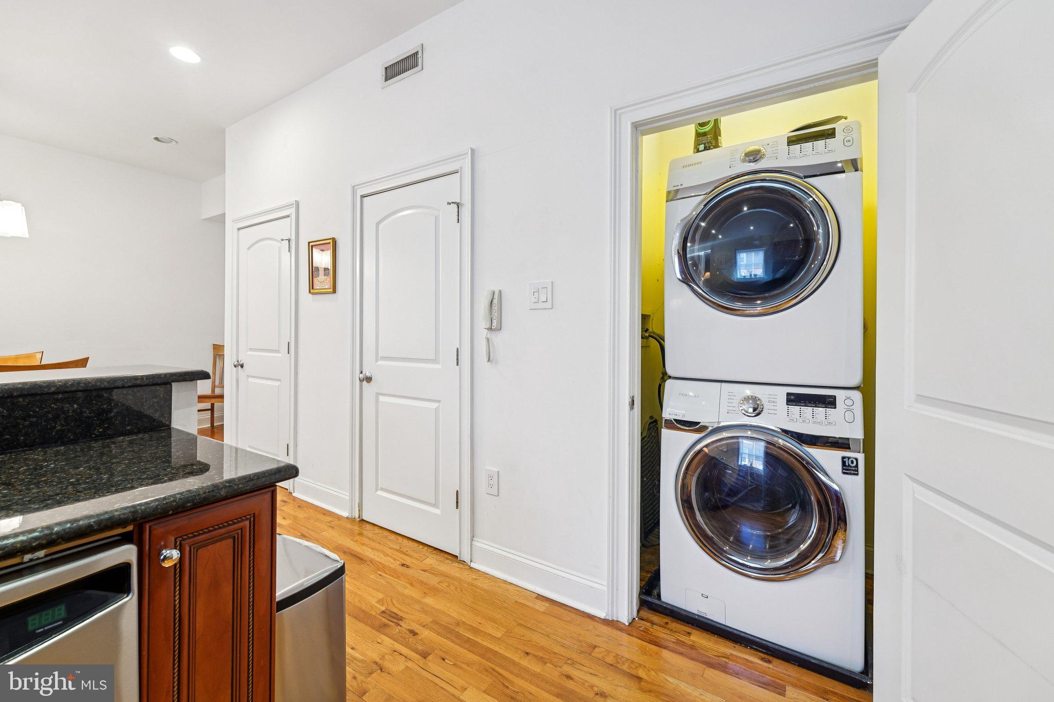 WASHINGTON SQ WEST - Residential