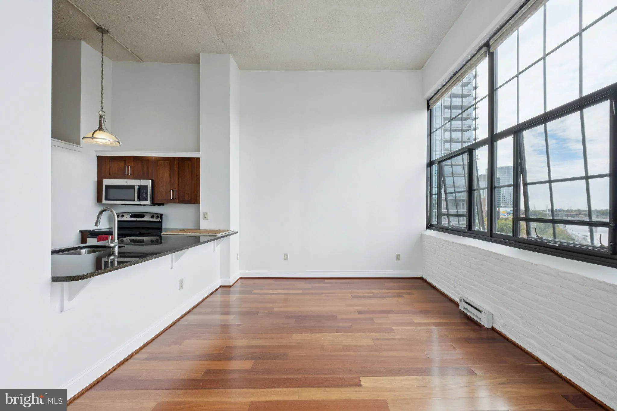 Philadelphia, Pennsylvania 19103, United States, 1 Bedroom Bedrooms, ,1 BathroomBathrooms,Residential,Active,229736