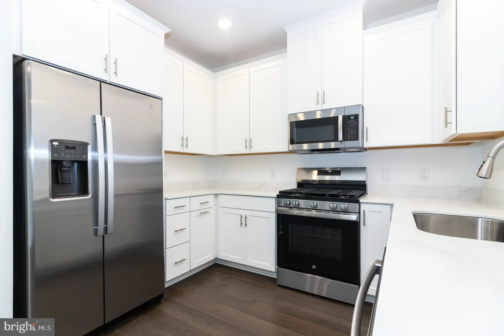 Titusville, New Jersey 08560, United States, 2 Bedrooms Bedrooms, ,2 BathroomsBathrooms,Residential,Pending,38459