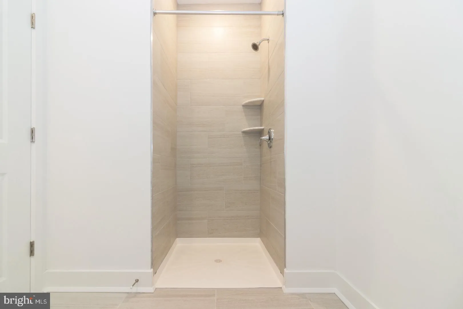 Titusville, New Jersey 08560, United States, 2 Bedrooms Bedrooms, ,2 BathroomsBathrooms,Residential,Pending,38459