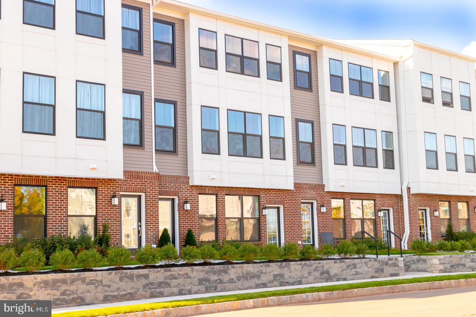 Titusville, New Jersey 08560, United States, 2 Bedrooms Bedrooms, ,2 BathroomsBathrooms,Residential,Pending,38459