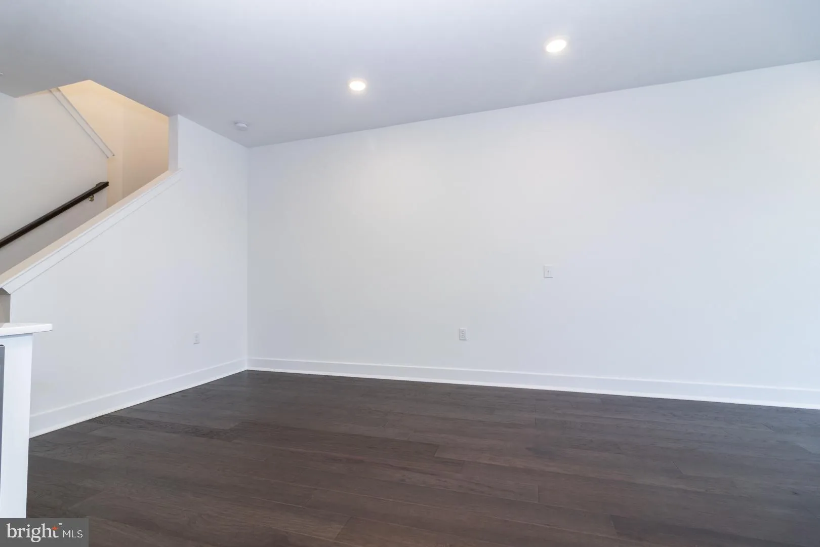 Titusville, New Jersey 08560, United States, 2 Bedrooms Bedrooms, ,2 BathroomsBathrooms,Residential,Pending,38459