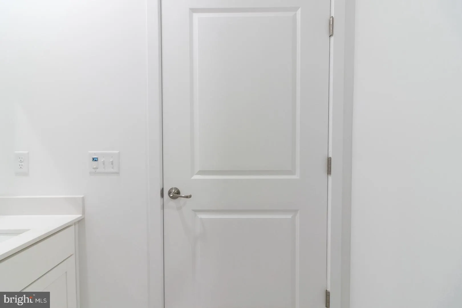 Titusville, New Jersey 08560, United States, 2 Bedrooms Bedrooms, ,2 BathroomsBathrooms,Residential,Pending,38459