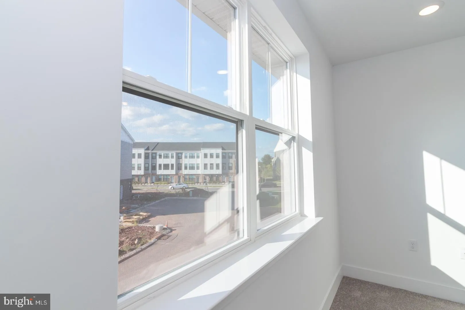 Titusville, New Jersey 08560, United States, 2 Bedrooms Bedrooms, ,2 BathroomsBathrooms,Residential,Pending,38459