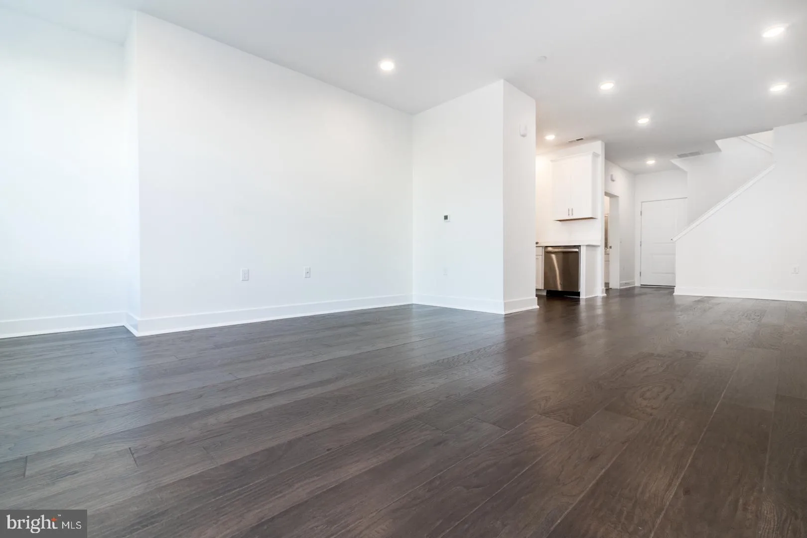 Titusville, New Jersey 08560, United States, 2 Bedrooms Bedrooms, ,2 BathroomsBathrooms,Residential,Pending,38459