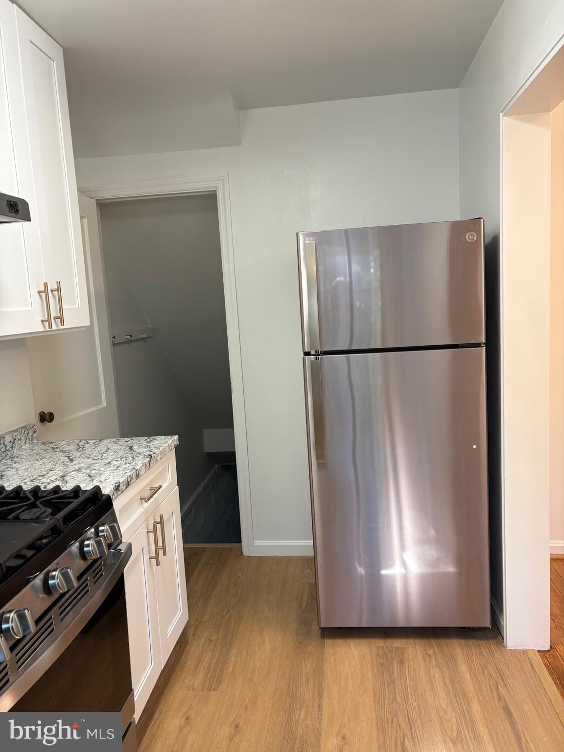 MUNSON'S - Residential Lease