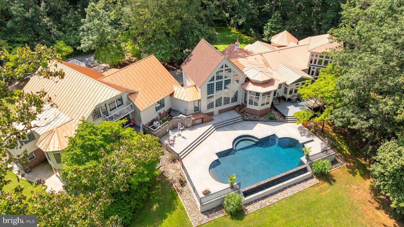 6360 TENNIS COURT