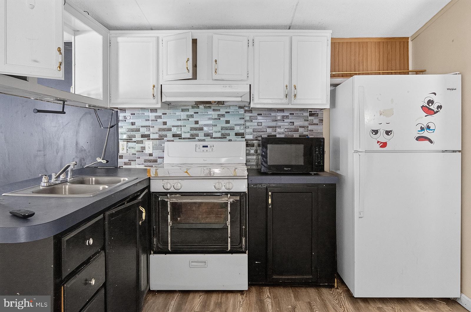 371 NORWAY DRIVE 371