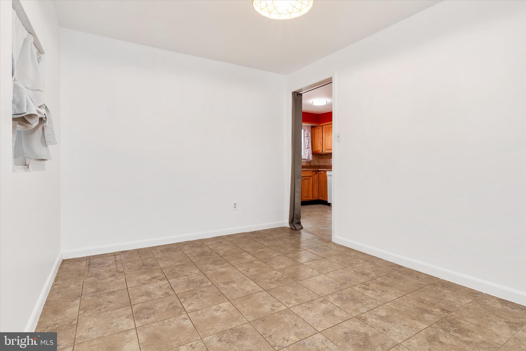 PASADENA MANOR - Residential