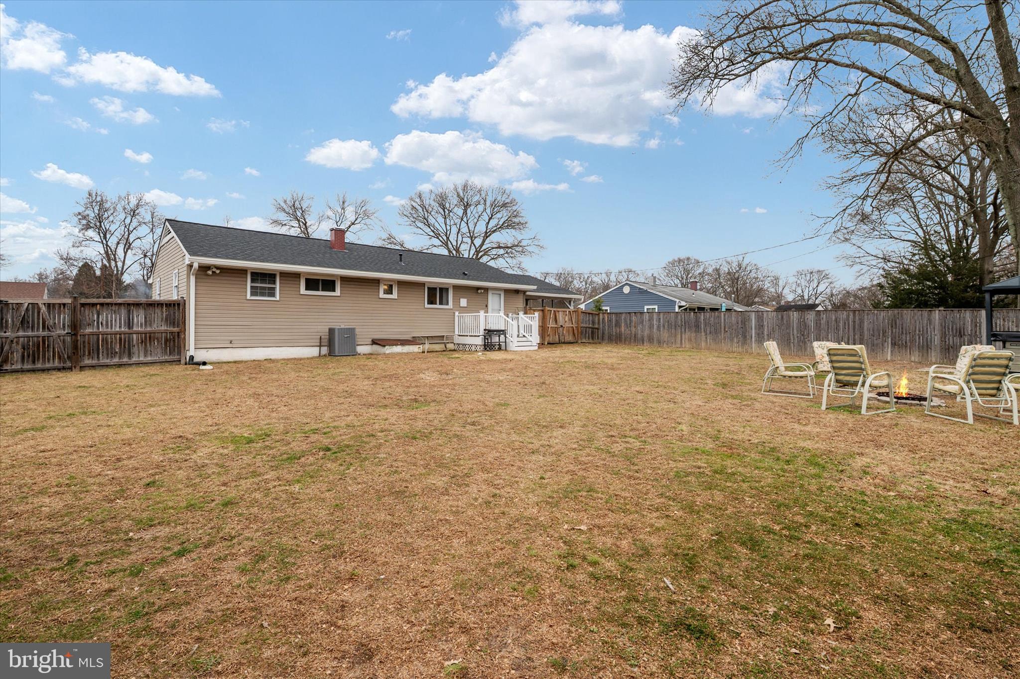 PASADENA MANOR - Residential