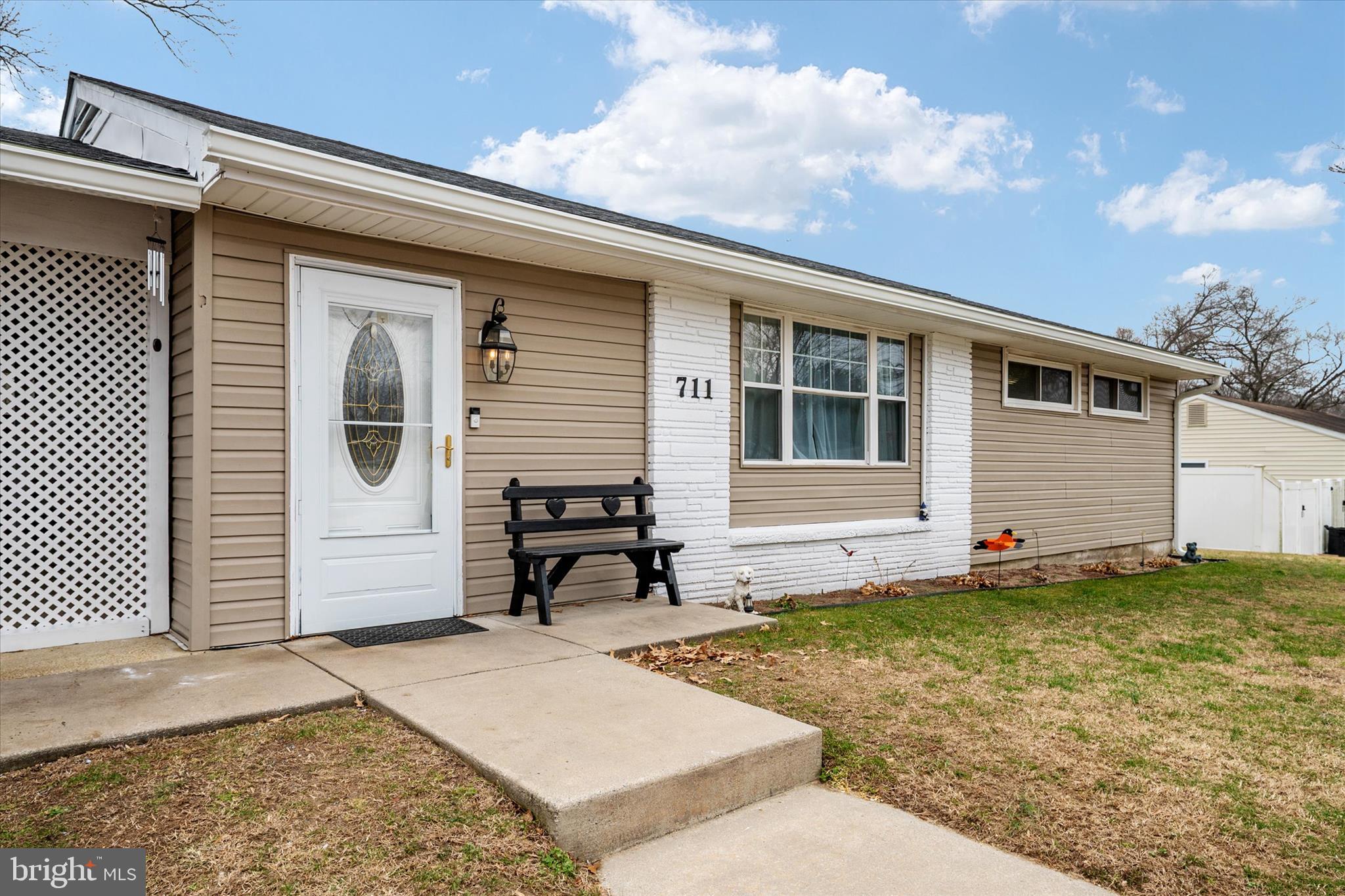 PASADENA MANOR - Residential