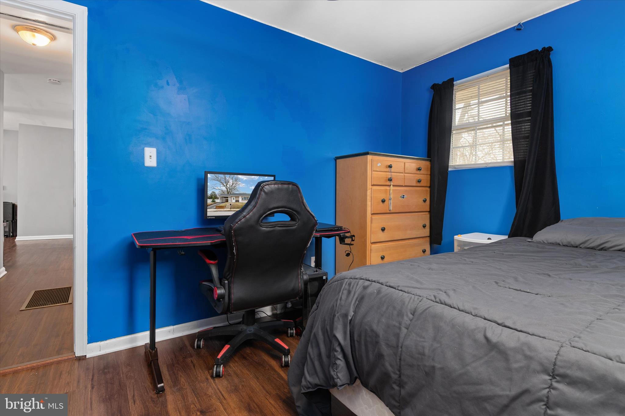 PASADENA MANOR - Residential