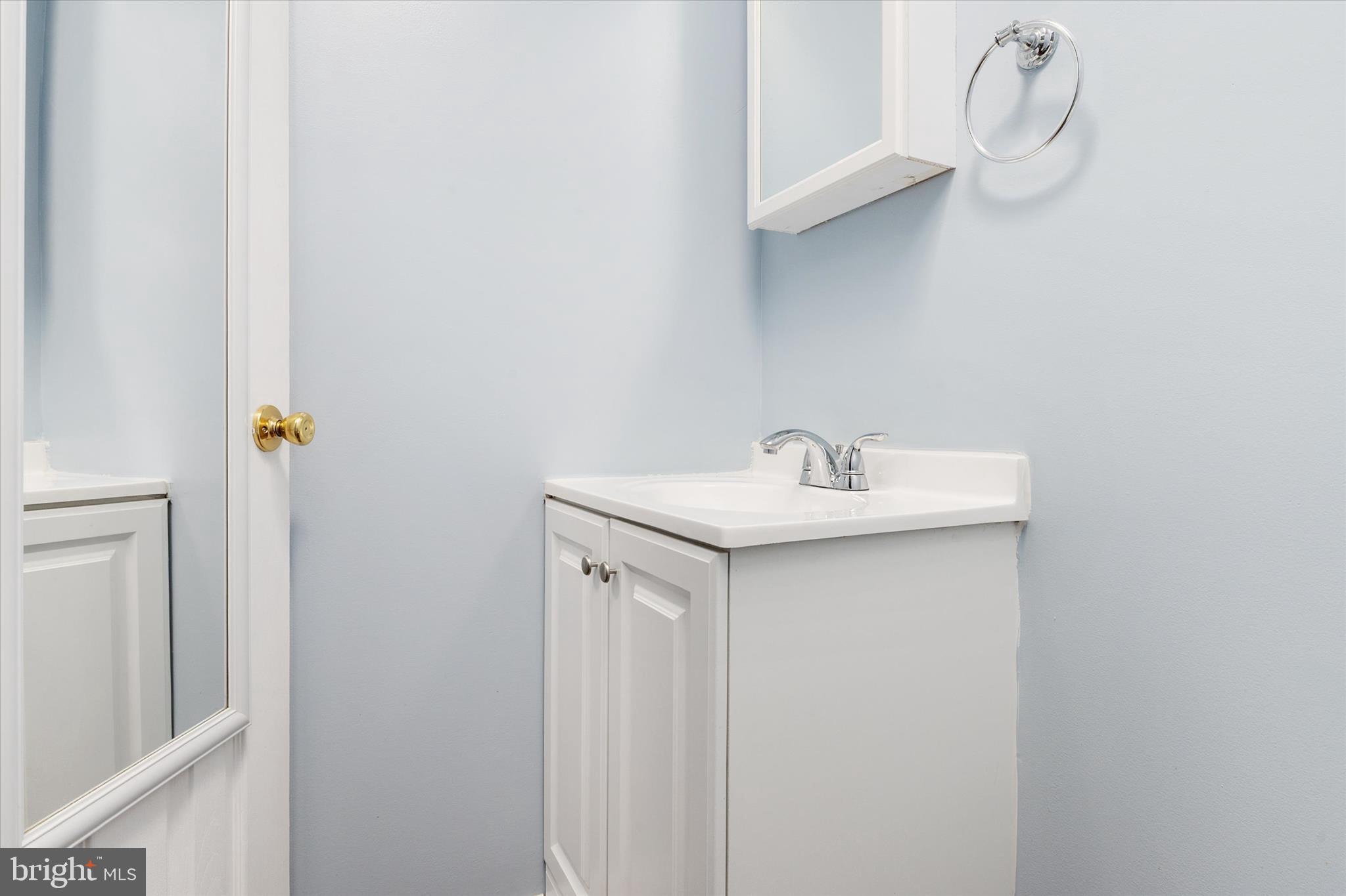 PASADENA MANOR - Residential