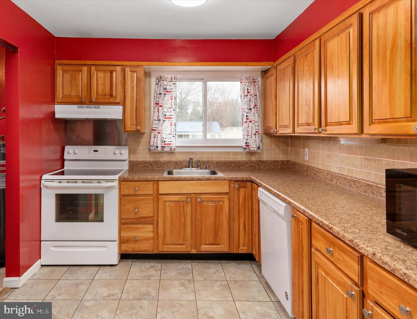 PASADENA MANOR - Residential