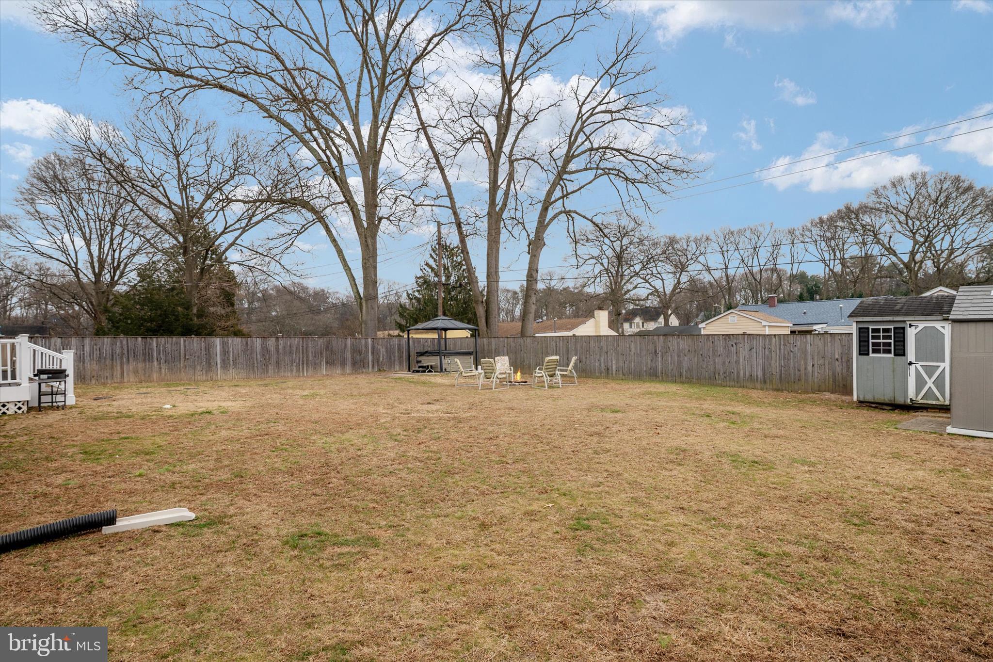 PASADENA MANOR - Residential