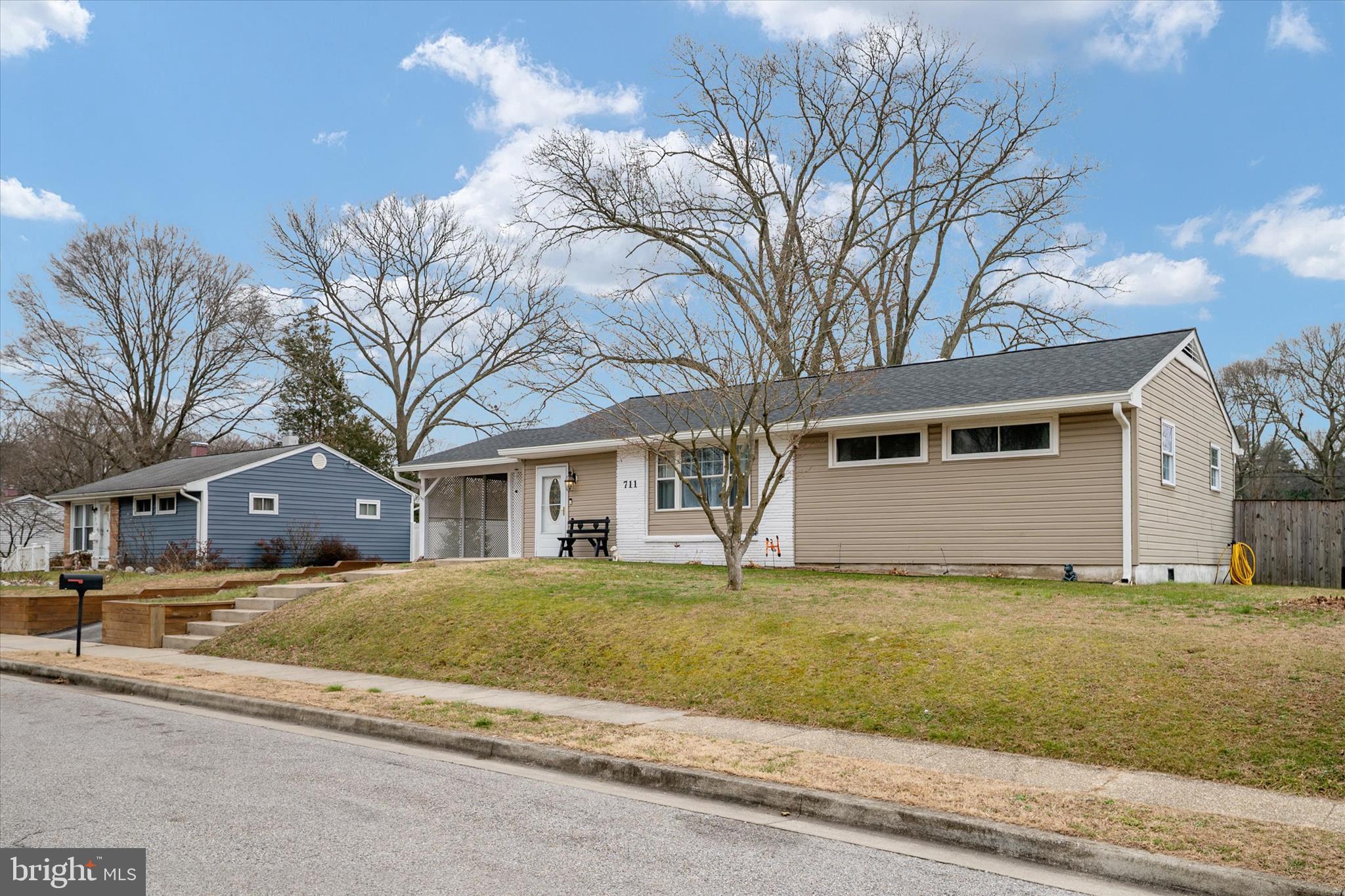 PASADENA MANOR - Residential