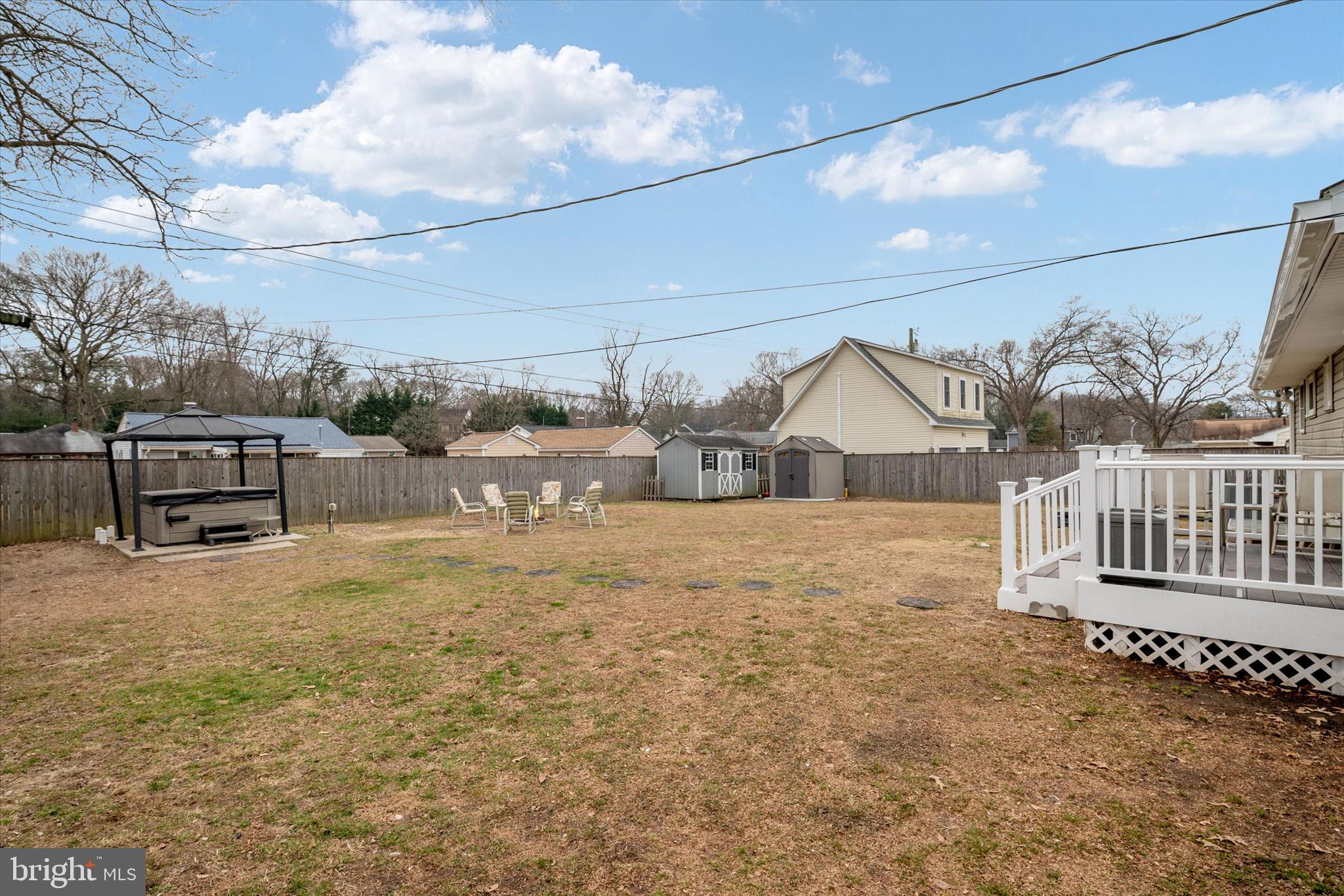 PASADENA MANOR - Residential
