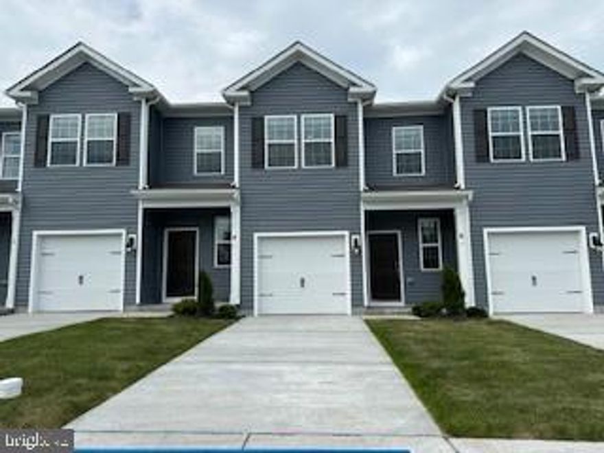 THE DELMAR  floorplan offers a spacious open-concept living space and eat-in kitchen on the first floor. The kitchen features shaker-style cabinets, quartz countertops, and stainless-steel Whirlpool appliances. The upper level features 3 bedrooms, all with generous closet space, a hall bath, upstairs laundry, and spacious owners suite that highlights a large walk-in closet and owners bath with double vanity! 
ASK ABOUT USING BUILDER'S PREFERRED LENDER INCENTIVES
closed Wednesday and Thursdays
Pictures are similar not actual