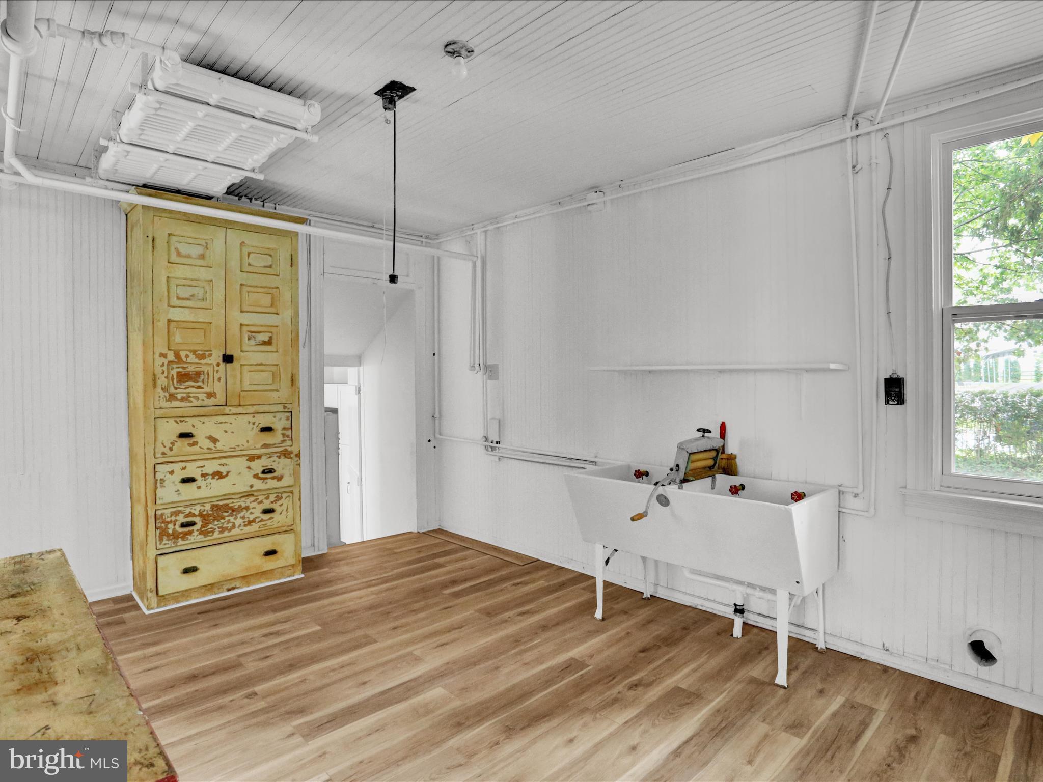 WYOMISSING HILLS - Residential