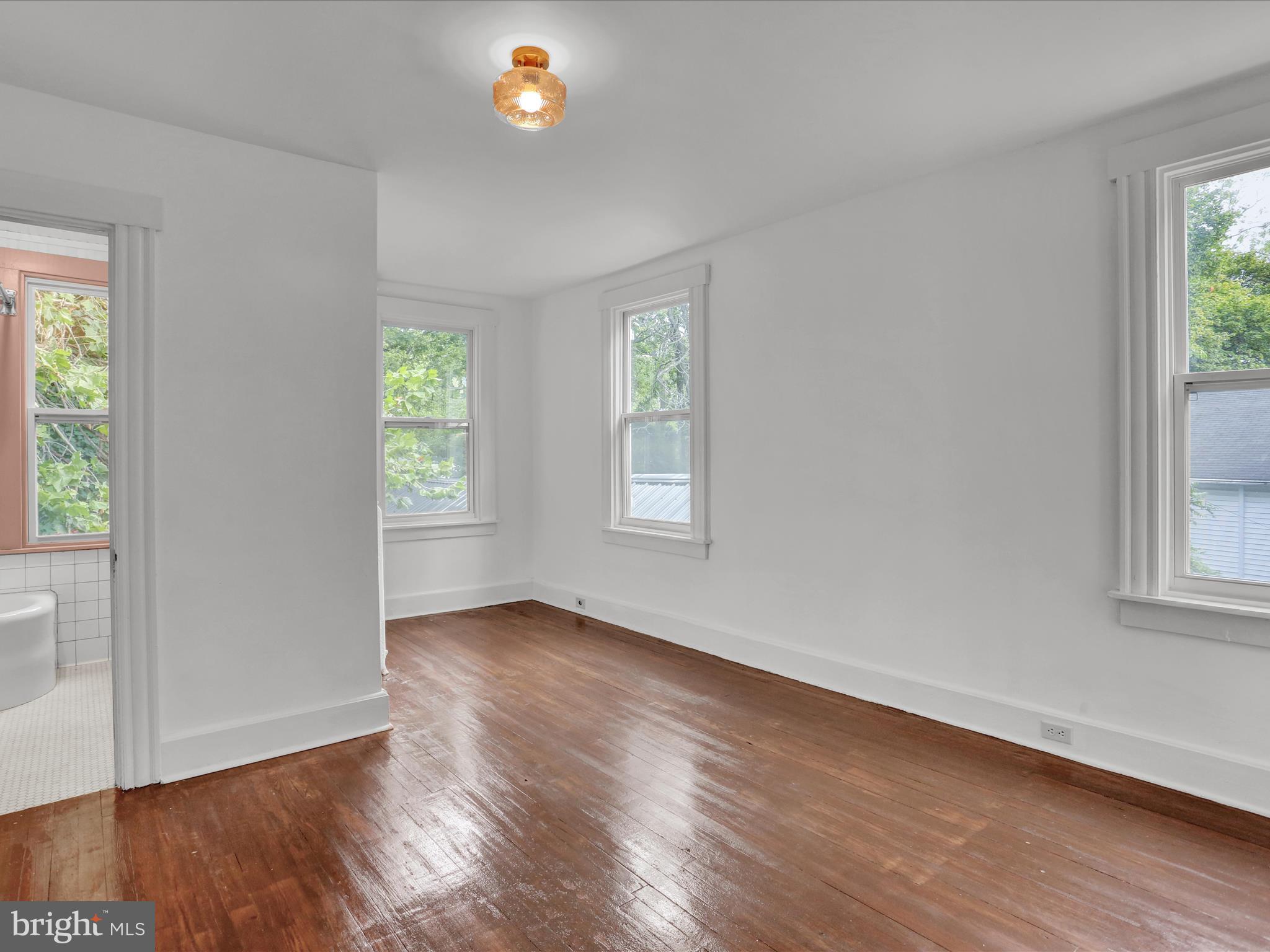 WYOMISSING HILLS - Residential