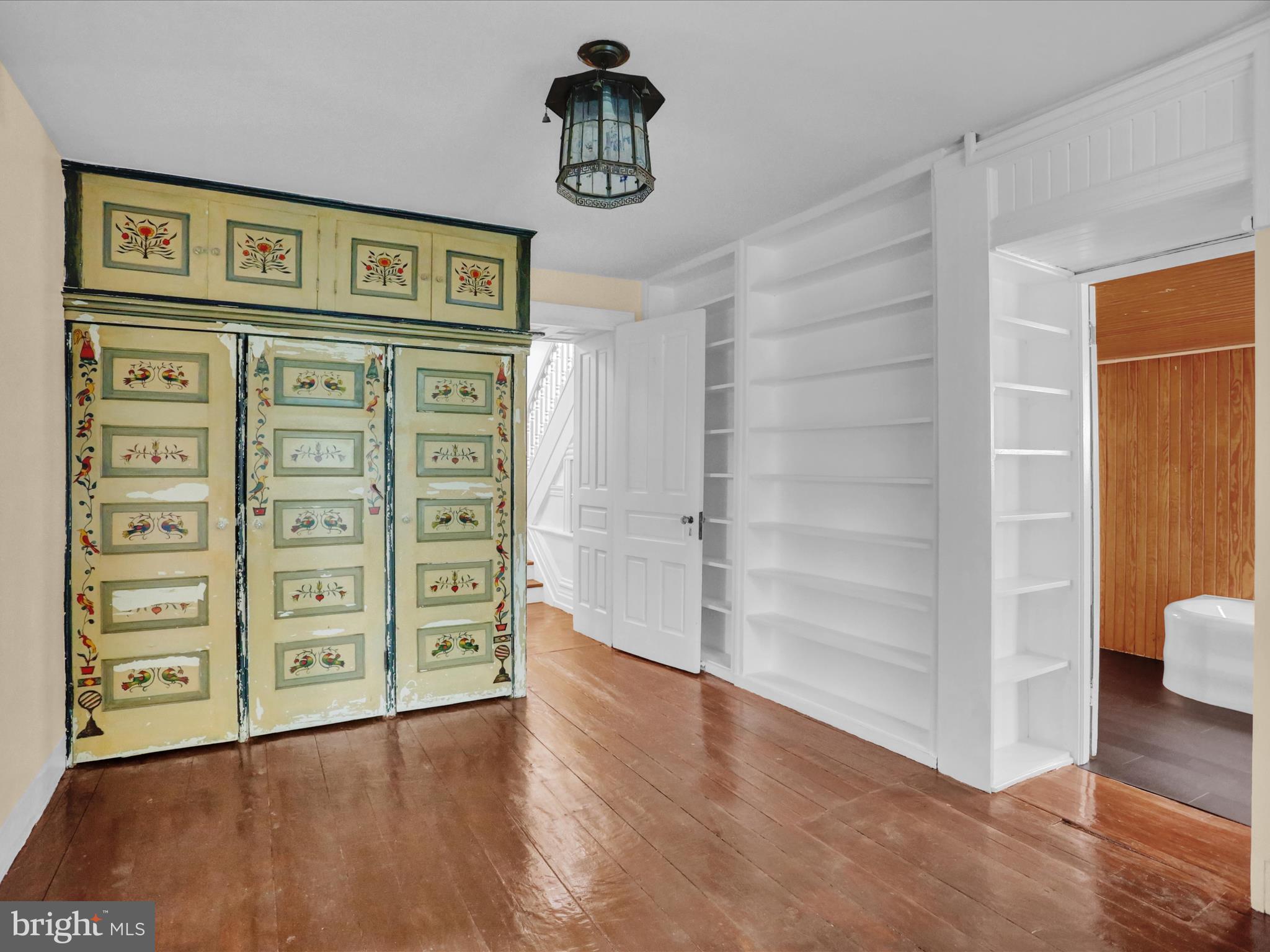 WYOMISSING HILLS - Residential